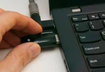 how to create a bootable pendrive on mobile devices